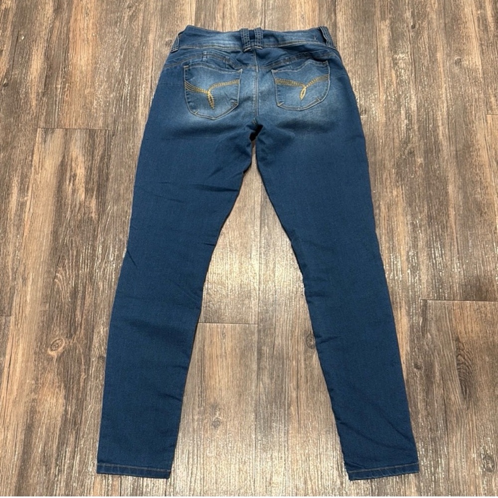 YMI WannaBettaButt Skinny Jeans Size 5 Dark Wash Stretch - Picture 2 of 6